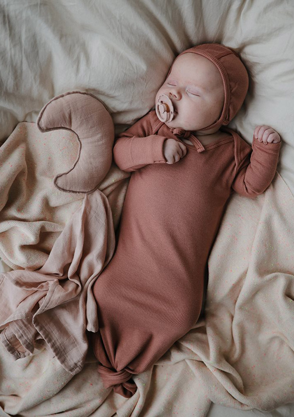 Baby Bonnet gerippt cedar